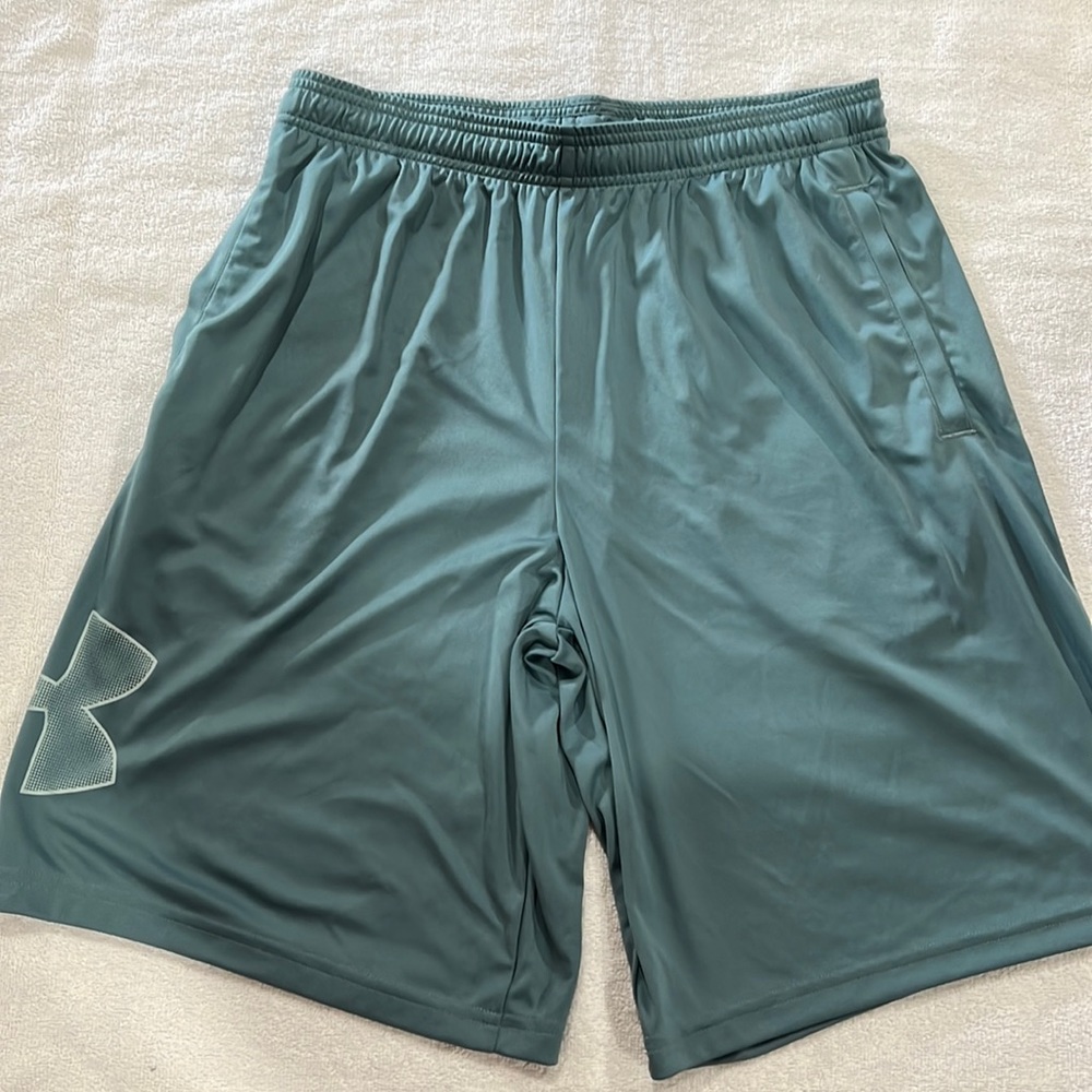 Teal Men’s Under Armour athletic shorts